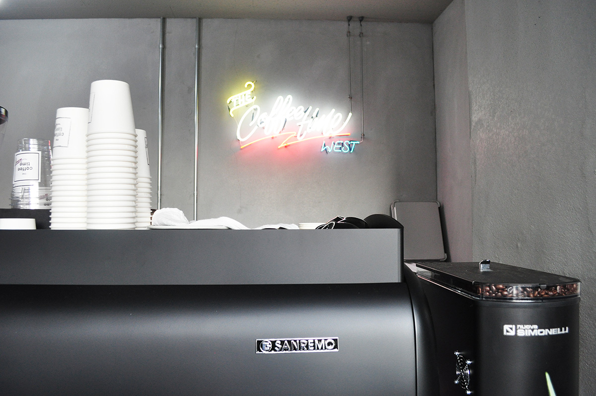 THE coffee time WEST 大阪・塚本