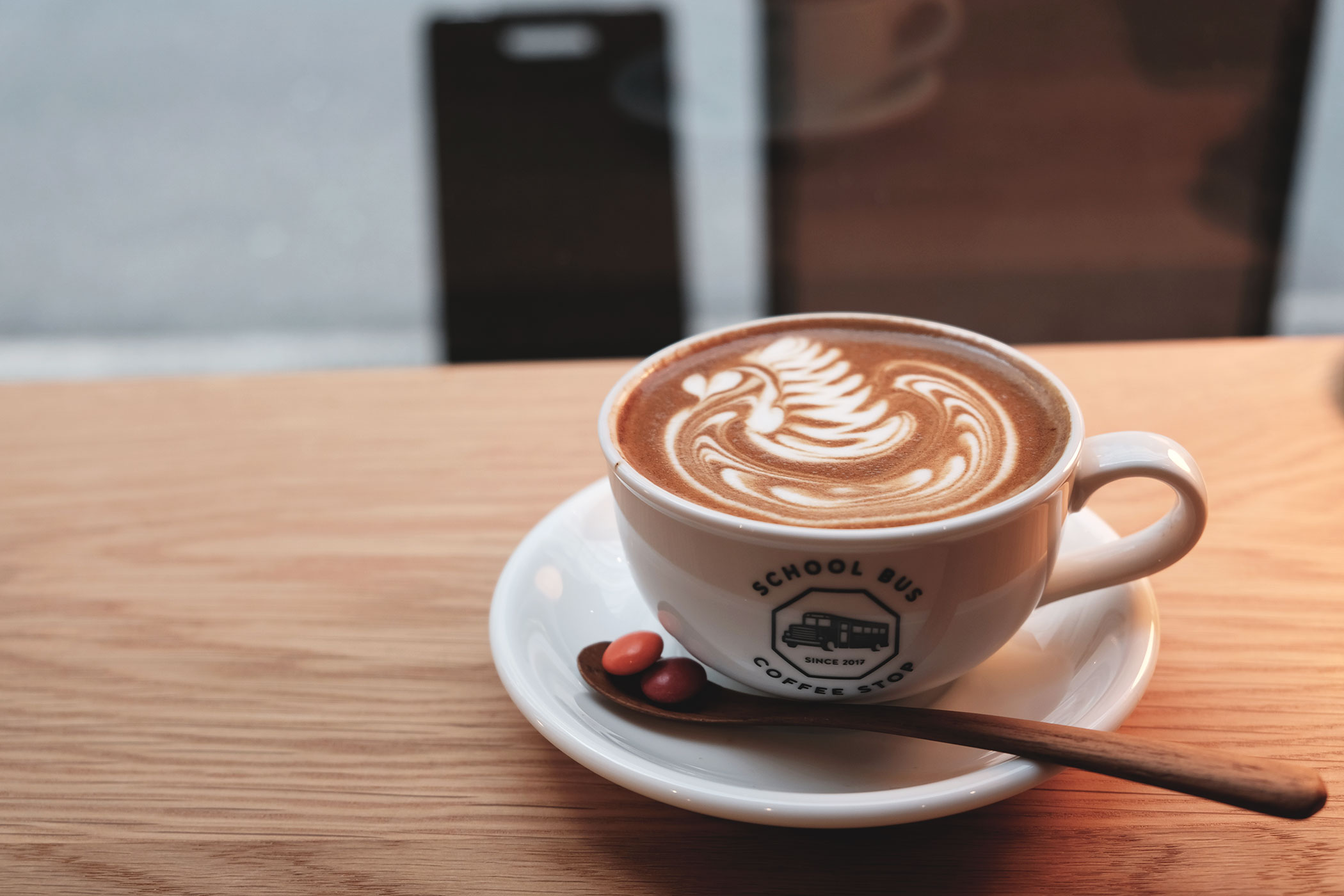 わざわざ行きたい大阪・北浜のカフェ・コーヒースタンド SCHOOL BUS COFFEE STOP