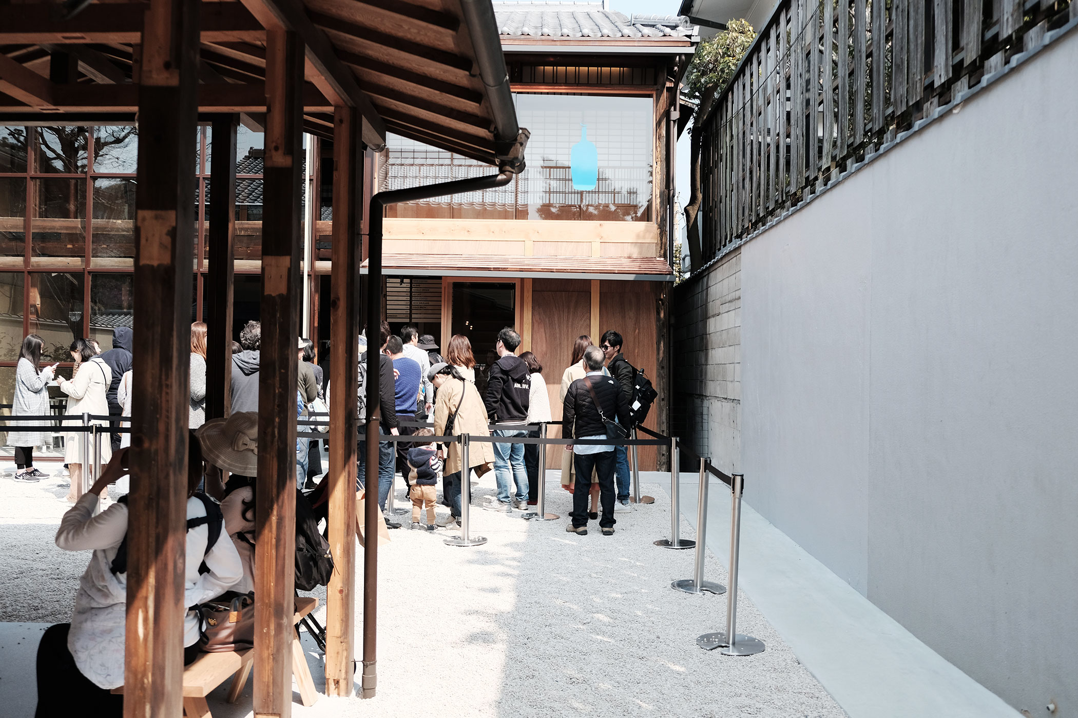 待望の初出店！ブルーボトルコーヒーの関西第一号は京都の南禅寺に ブルーボトルコーヒー 京都カフェ (BLUE BOTTLE COFFEE KYOTO) 外観2