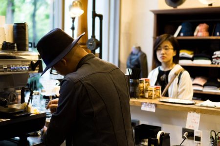CLUTCH CAFE OSAKA 開放的なロケーションでコーヒーもファッションも楽しんで